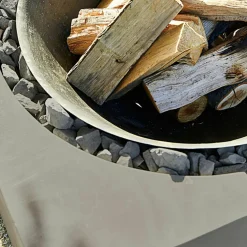 Feuerstelle Charonville