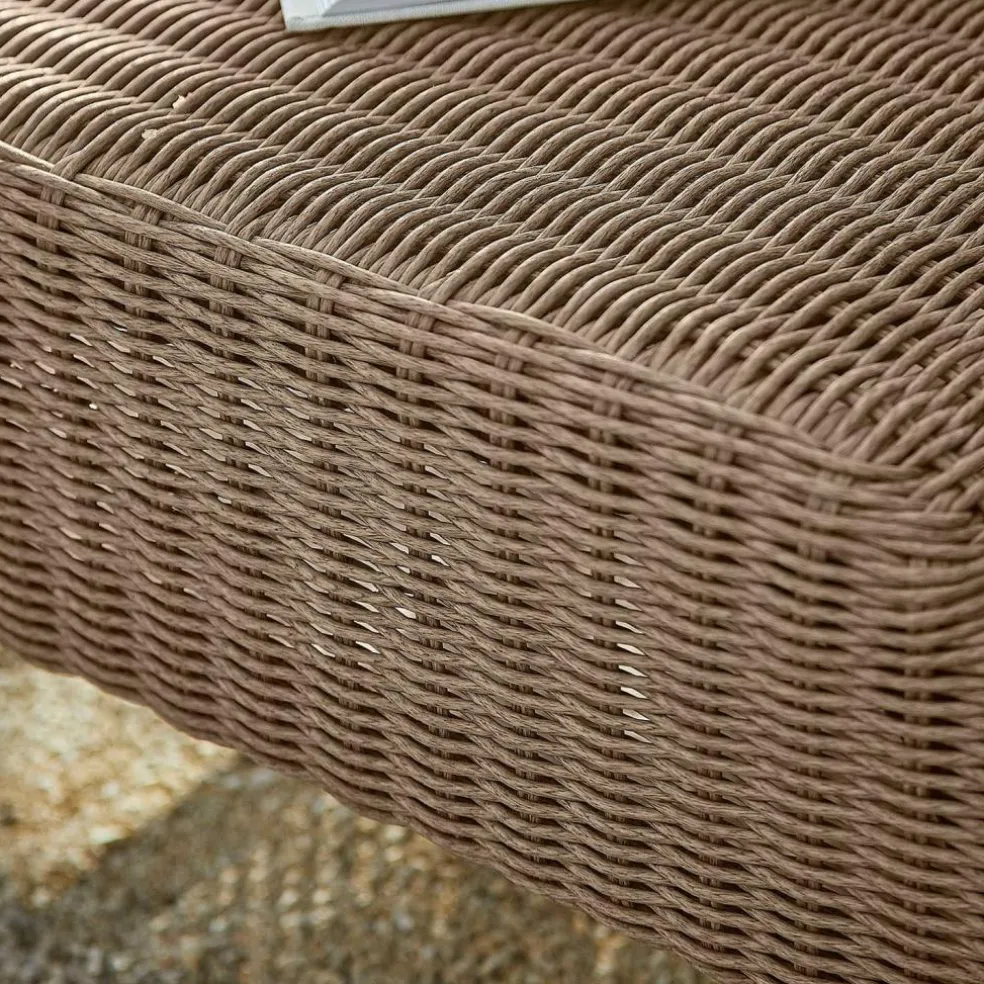 Strandkorb mit Hocker Sanivane